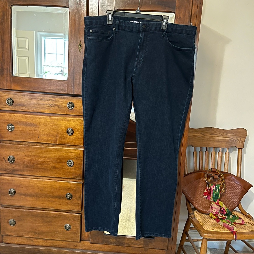 Men’s 42” Dark Blue Jeans Like New